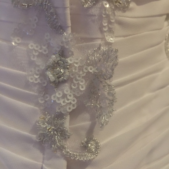 David’s Bridal Wedding Dress W Bustle - Picture 4 of 8